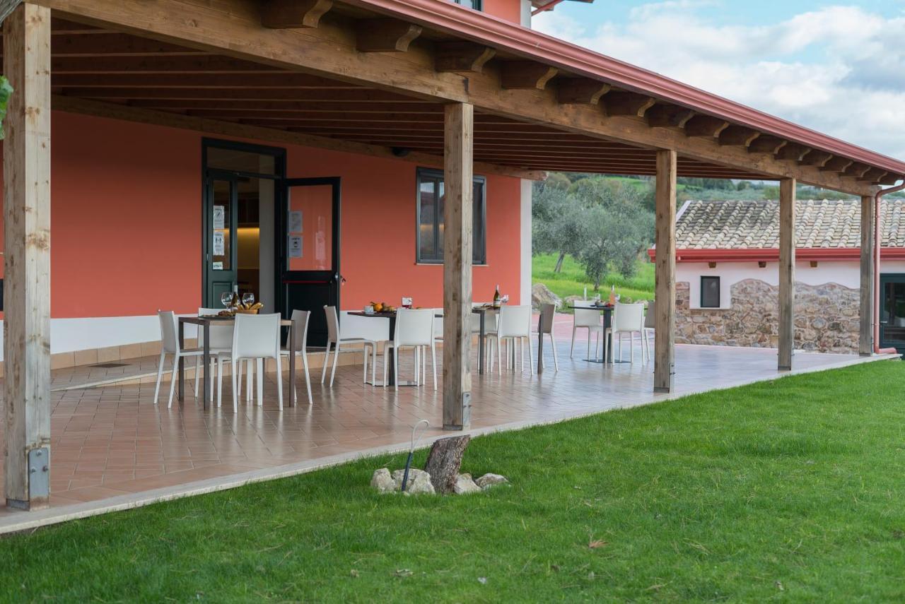 Bed and Breakfast Terra Di Vento Montecorvino Pugliano Экстерьер фото