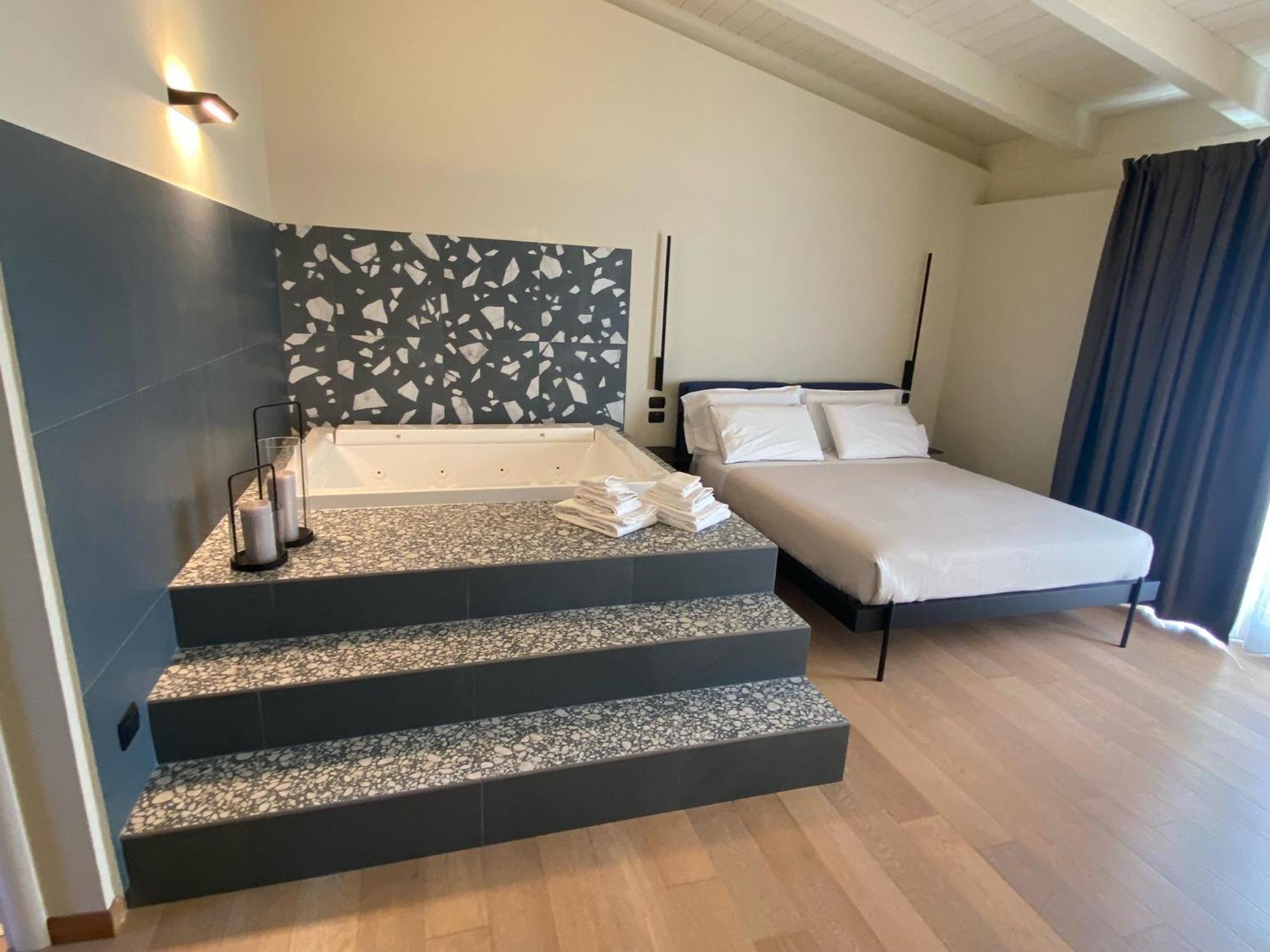 Bed and Breakfast Terra Di Vento Montecorvino Pugliano Экстерьер фото