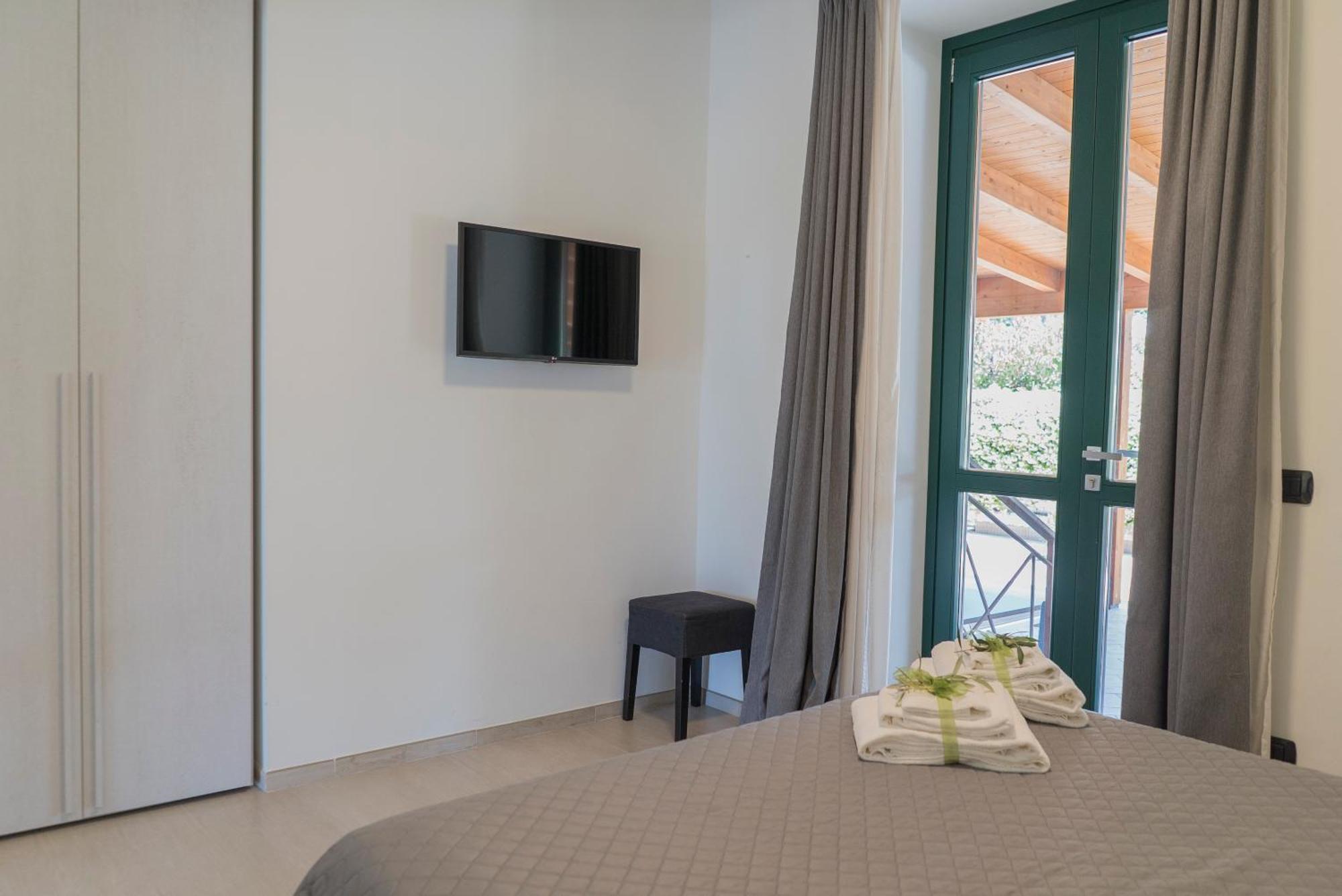 Bed and Breakfast Terra Di Vento Montecorvino Pugliano Номер фото