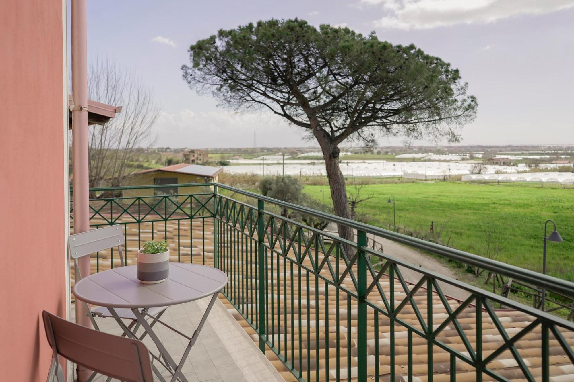 Bed and Breakfast Terra Di Vento Montecorvino Pugliano Экстерьер фото